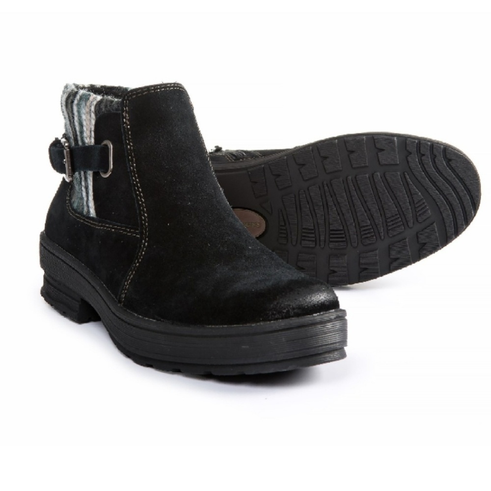 Earth Origins Tate suede booties 6W